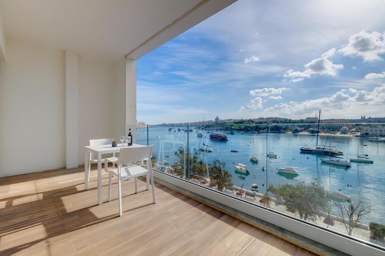 Superlative With Valletta And Harbour Views *